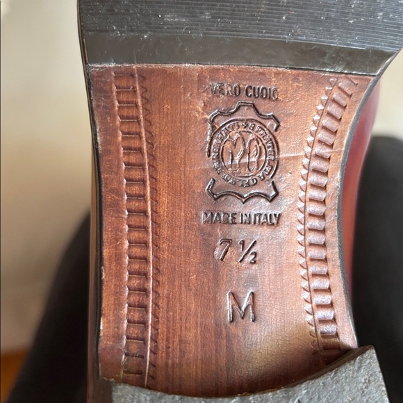 Vintage Bally burgundy and black riding style boots. Size 37 1/2. Made in Italy - Picture 9 of 9